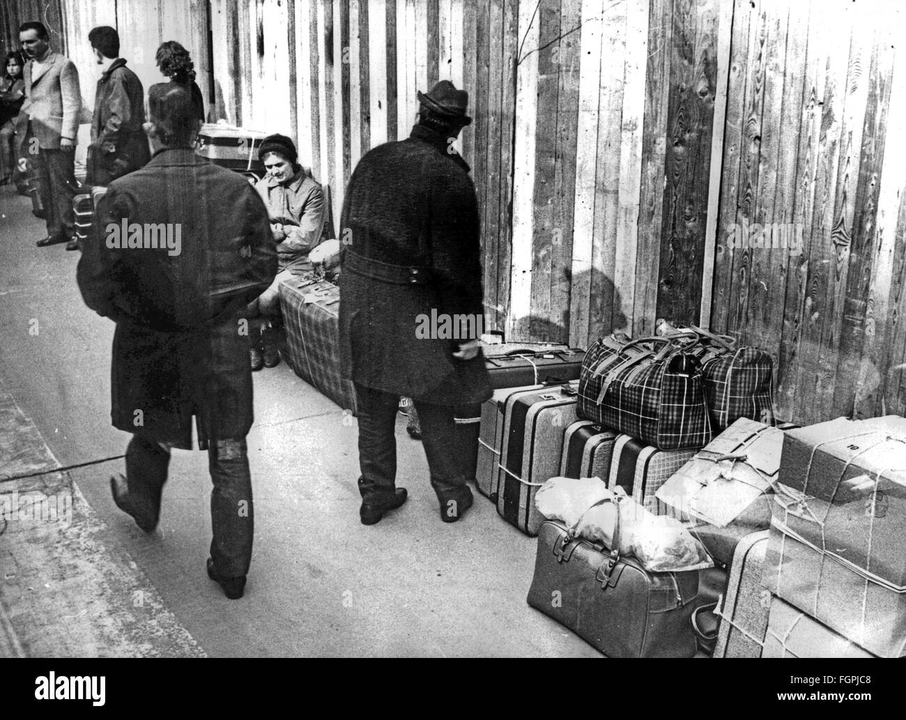 geography / travel, Germany, people, arrival of foreign workers ...