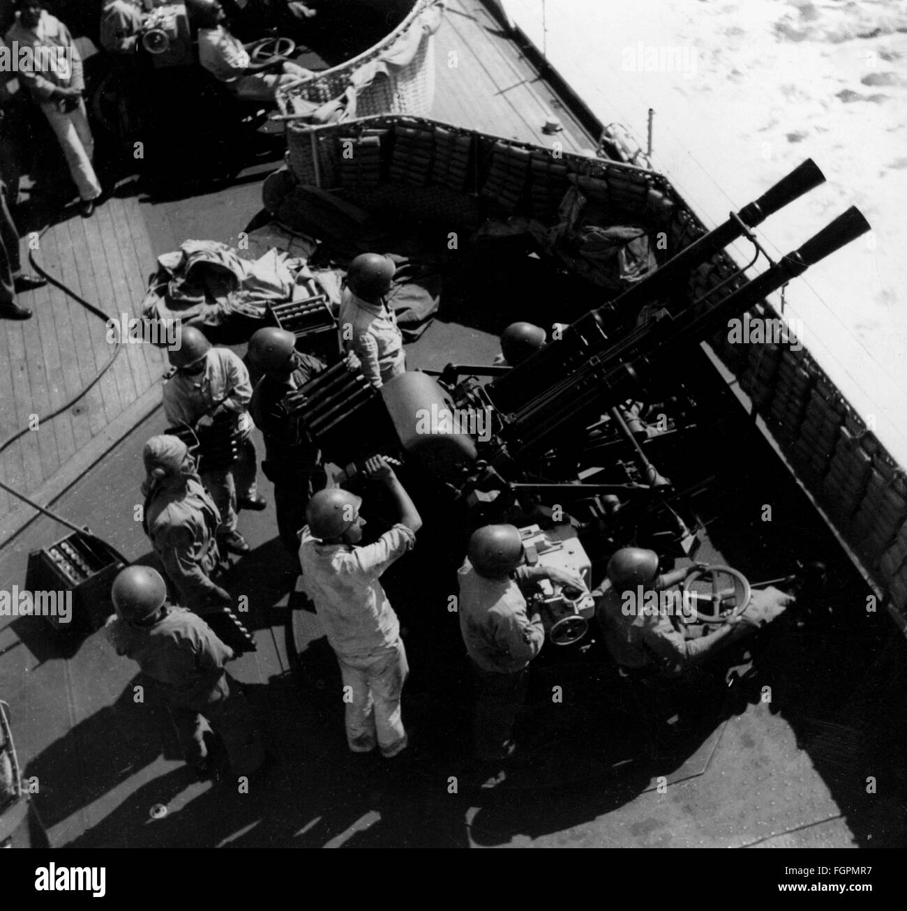 military, Italy, navy, medium antiaircraft gun on board of an Italian warship, circa 1940, Additional-Rights-Clearences-Not Available Stock Photo