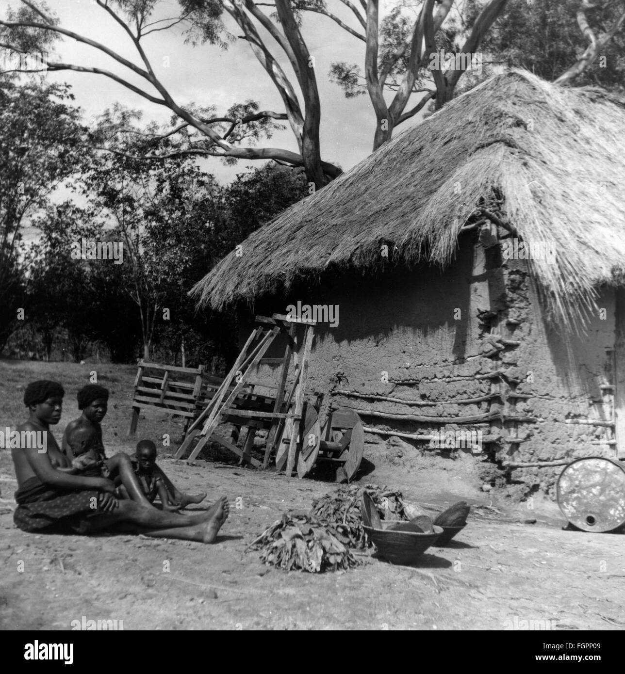 geography / travel, Angola, people, women with little children in a village, circa 1956, Additional-Rights-Clearences-Not Available Stock Photo