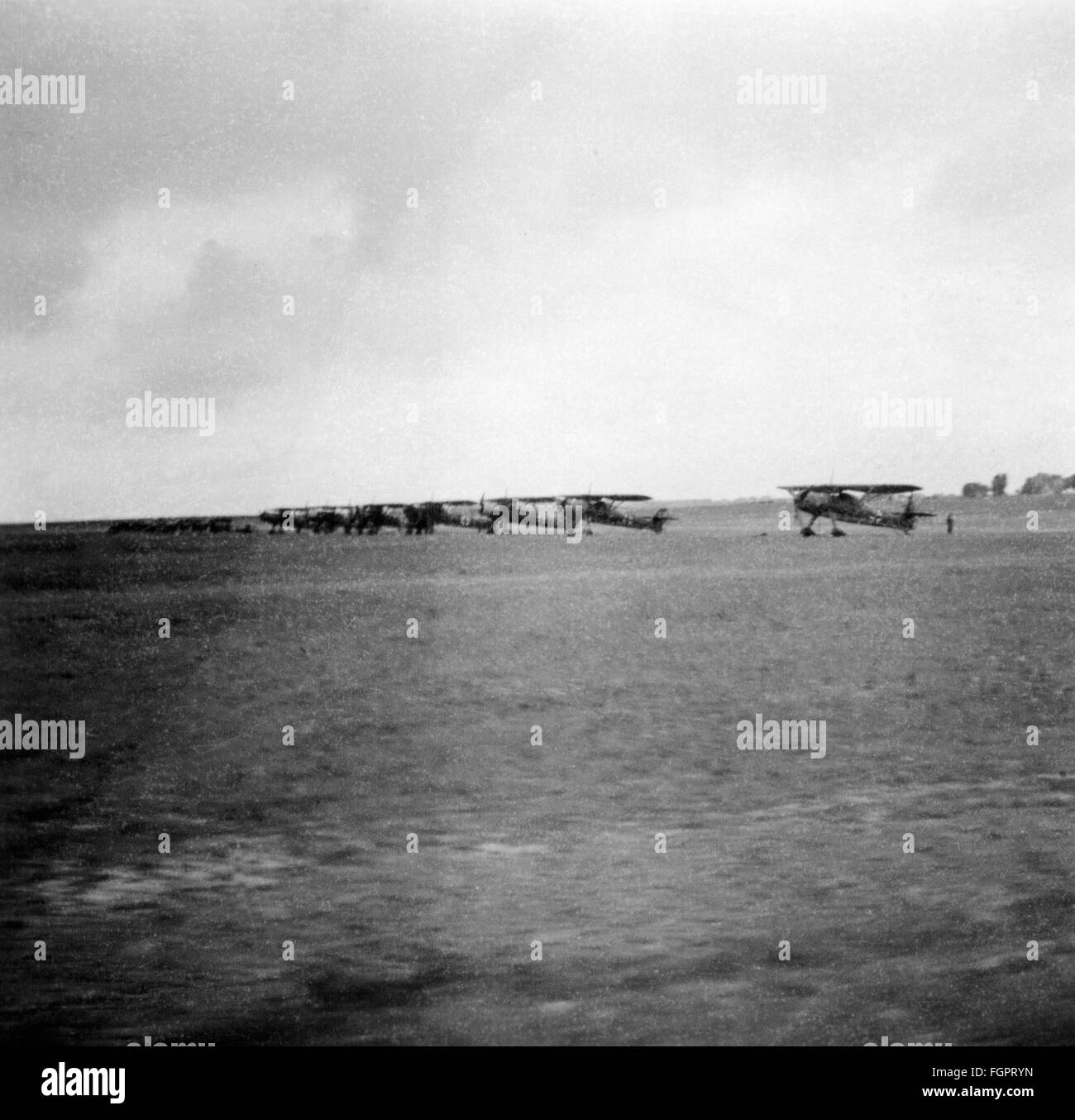 events, Second World War / WWII, Soviet Union, aerial warfare, a squadron of German close reconnaissance aircraft Henschel Hs 126 on the Eastern Front, 1941, Additional-Rights-Clearences-Not Available Stock Photo