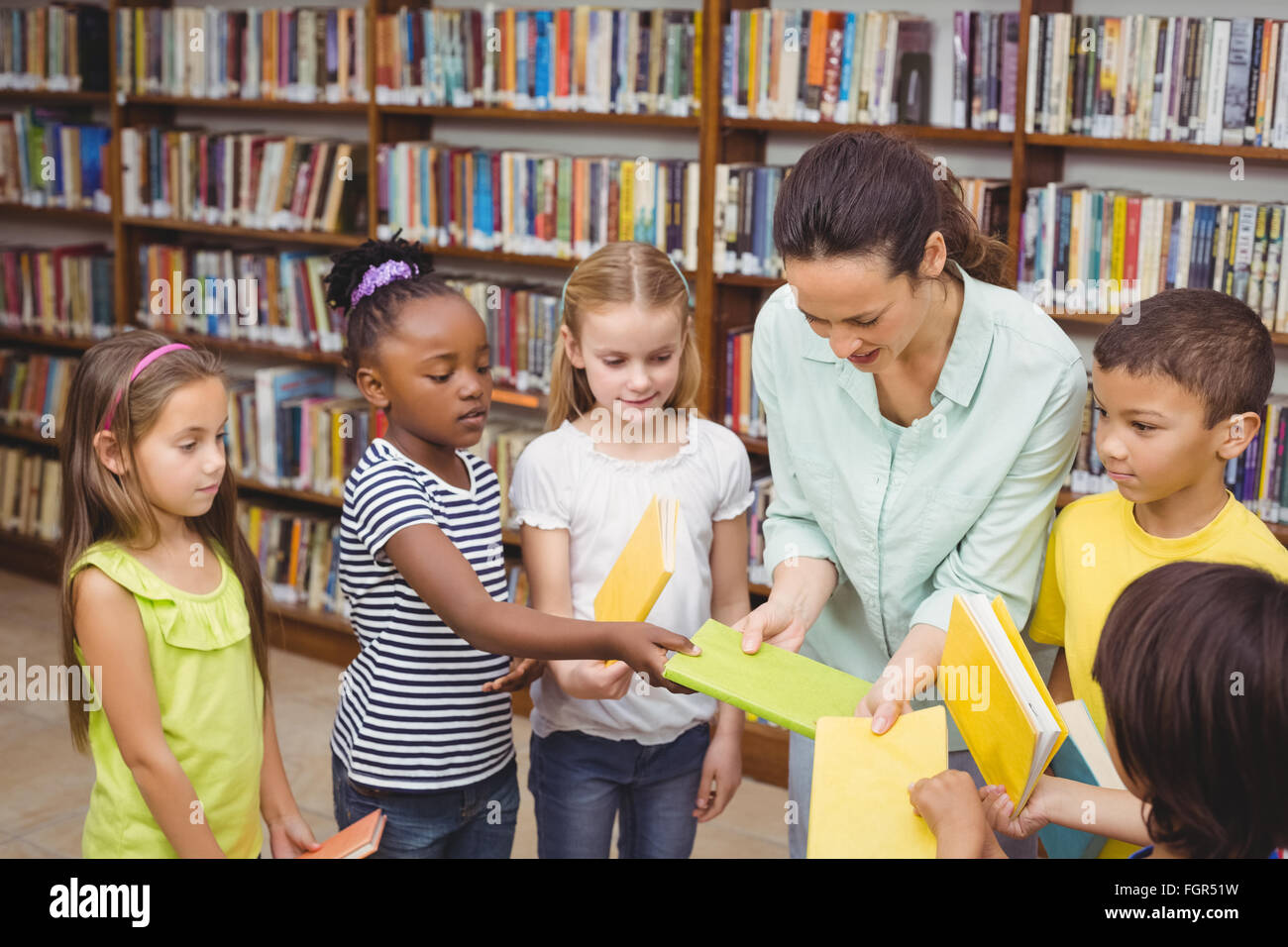 Girl boy talking in library hi-res stock photography and images - Alamy