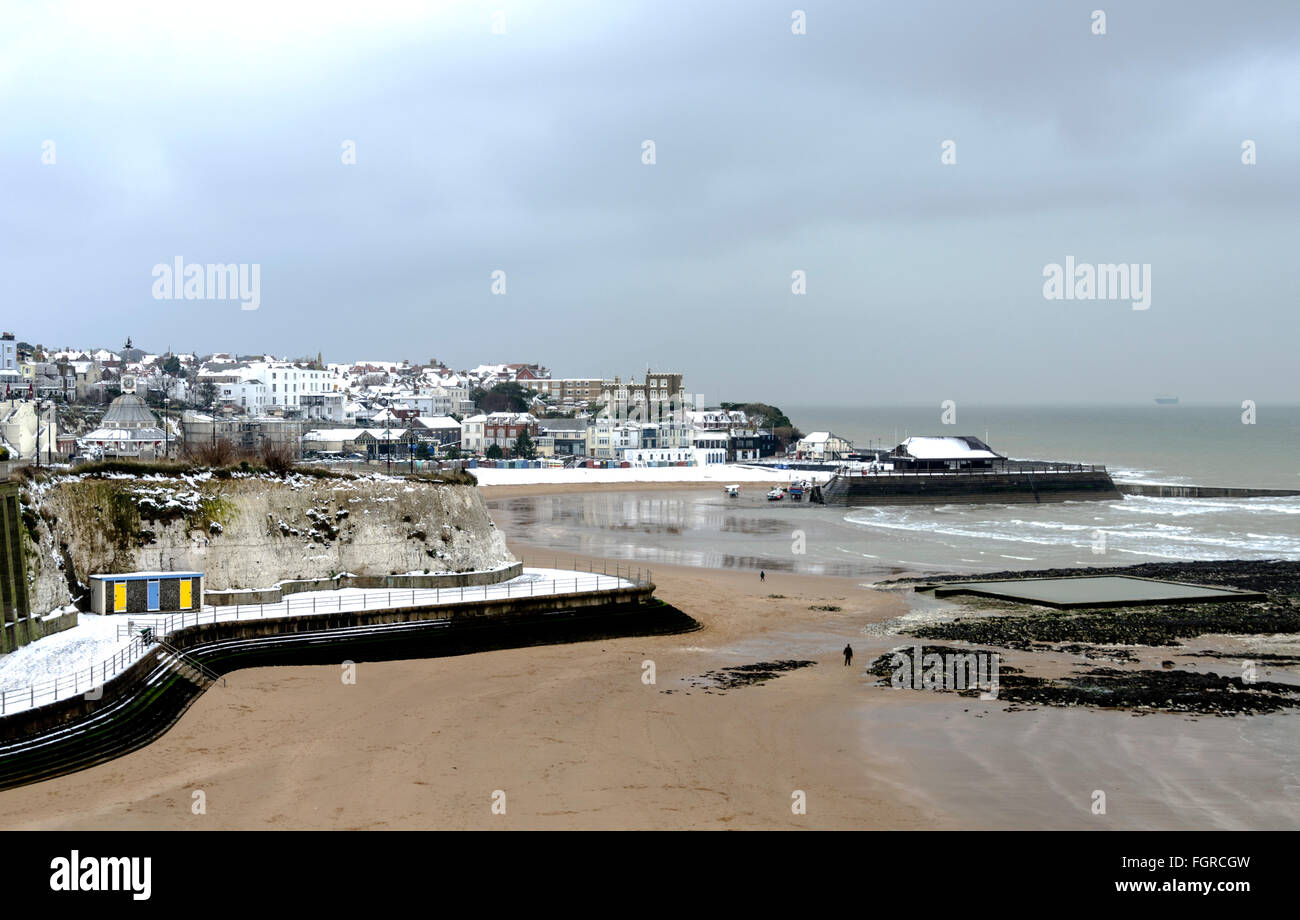 Snow at Broadstairs Stock Photo Alamy