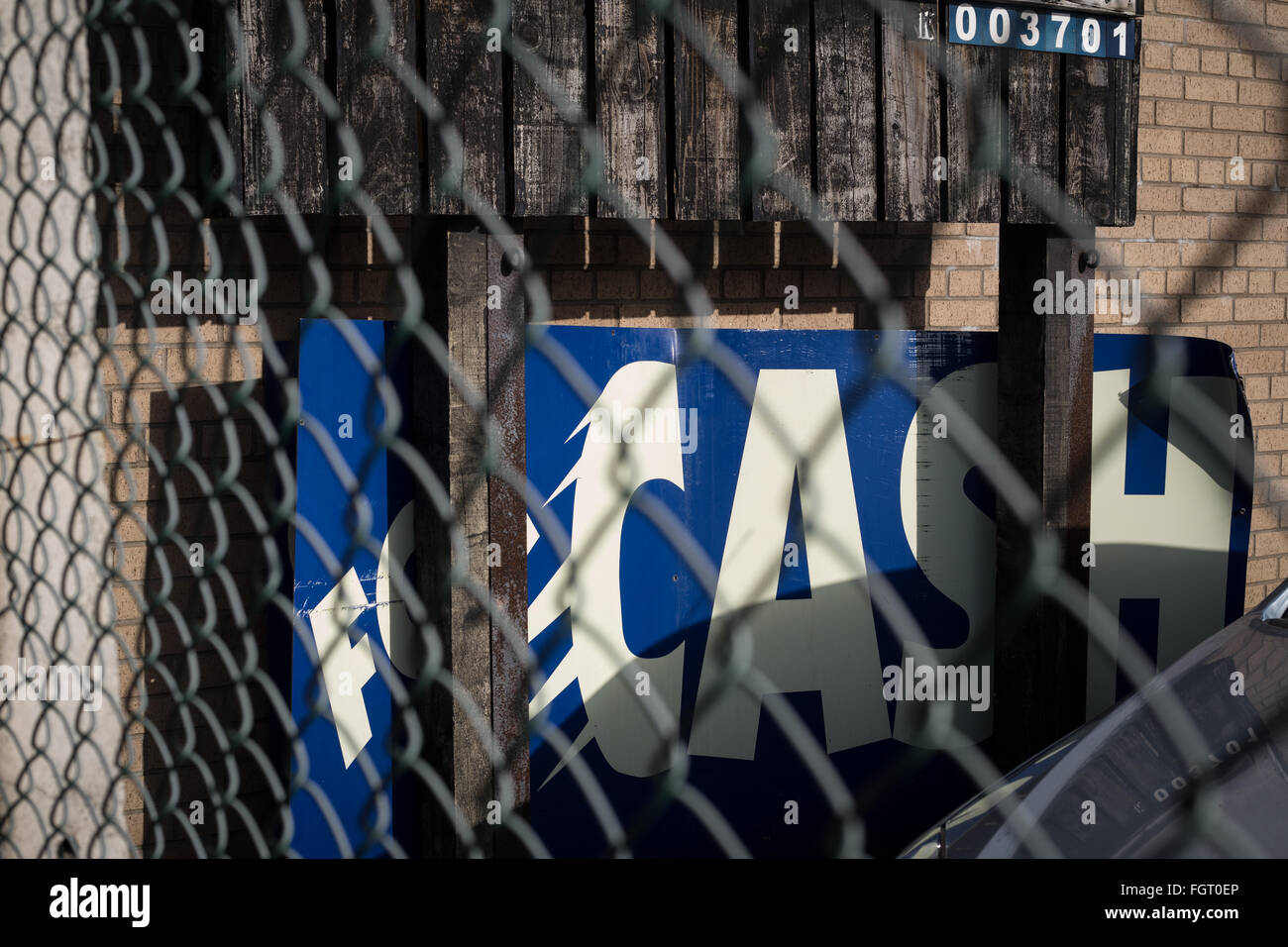 Sign reading CASH, in Glasgow, Scotland Stock Photo Alamy