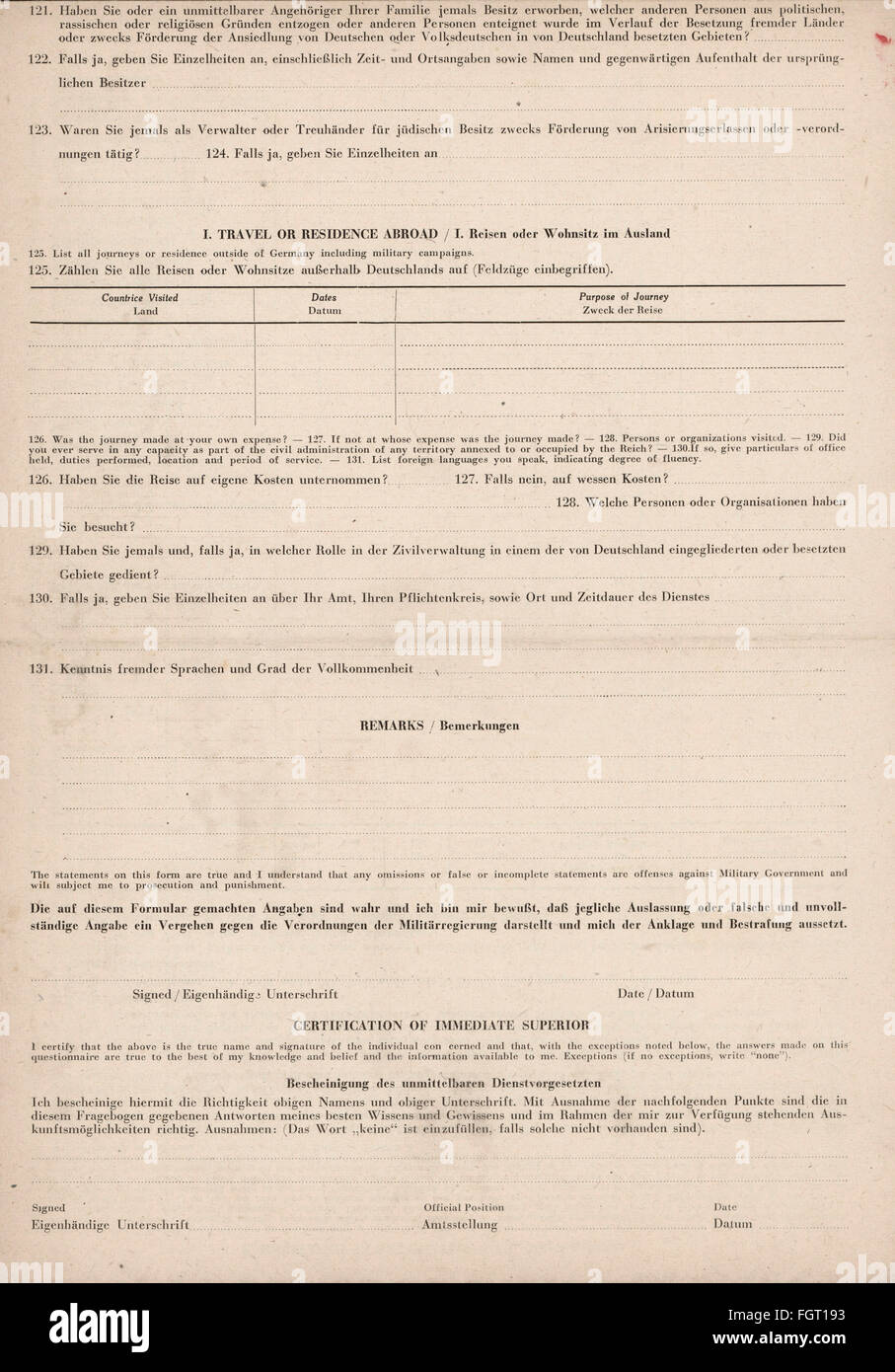 post war period, denazification, questionnaire of the American Military Government, 15.5.1945, Additional-Rights-Clearences-Not Available Stock Photo