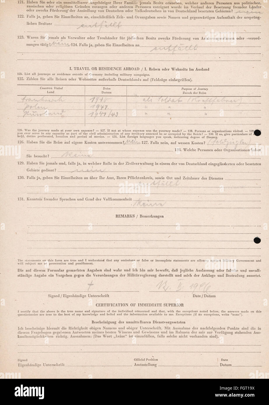 post war period, denazification, questionnaire of the American Military Government, 15.5.1945, Additional-Rights-Clearences-Not Available Stock Photo