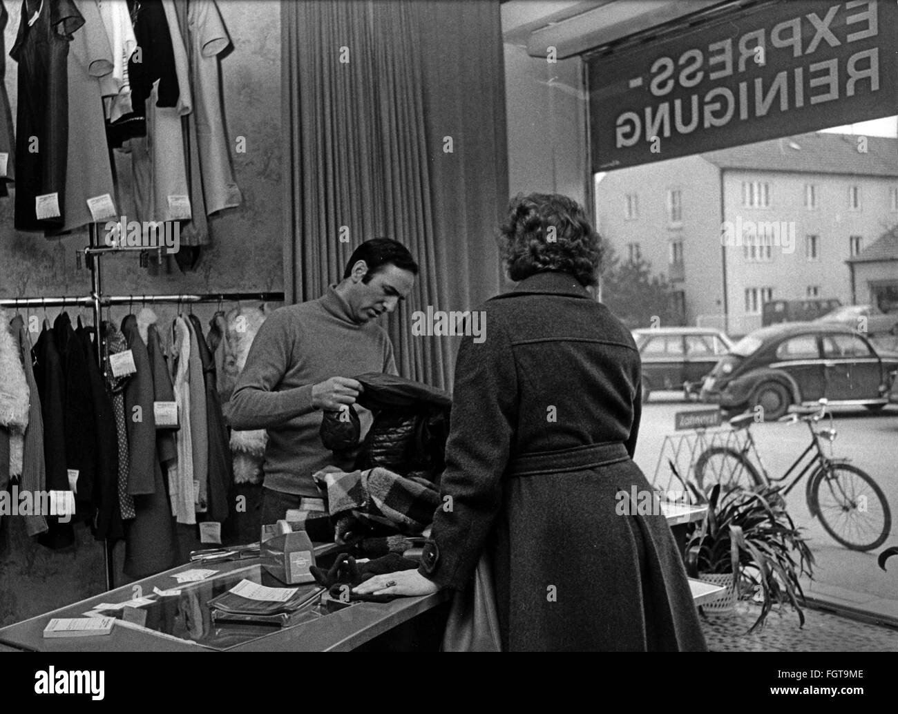 Female workers laundry 1970s hires stock photography and images Alamy