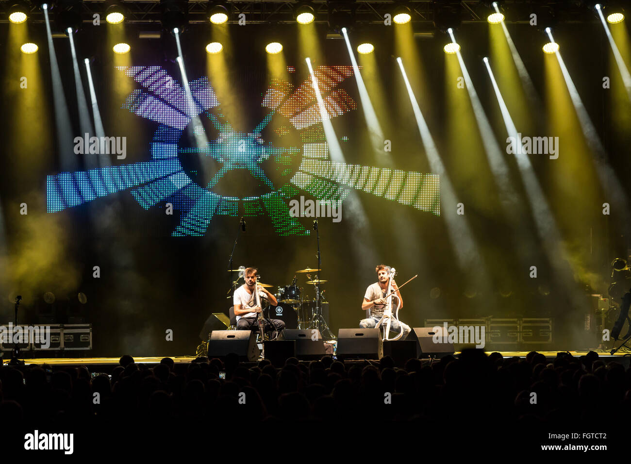 2cellos performance hi-res stock photography and images - Alamy