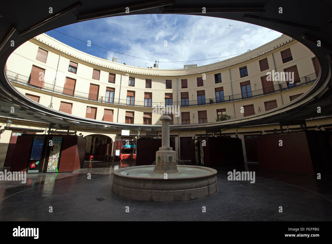 Plaza redonda square hires stock photography and images Alamy
