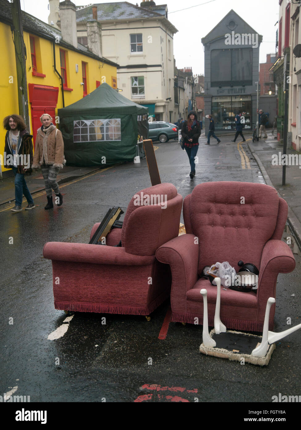 A wet day in Upper Gardner Street Market in Brighton Stock Photo Alamy