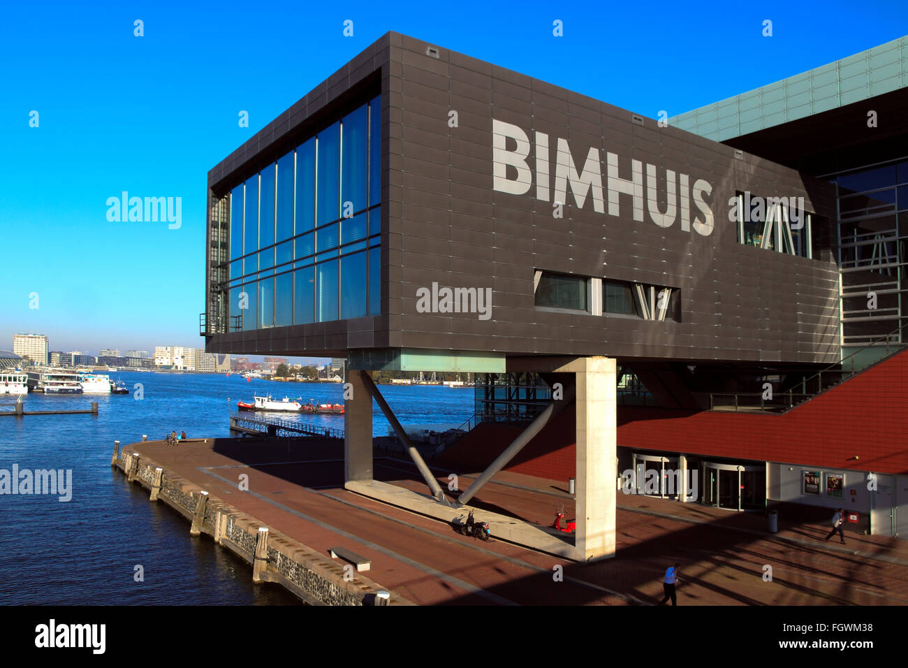 bimhuis-jazz-concert-hall-part-of-the-muziekgebouw-aan-t-ij-music