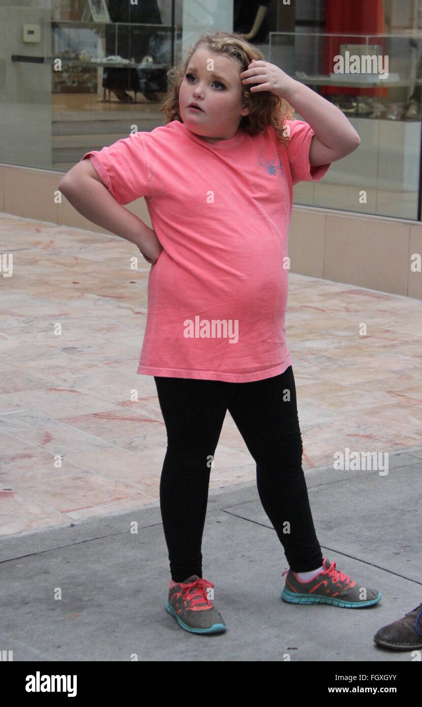 'Honey Boo Boo' Star Alana Thompson filming with Mama June and family ...