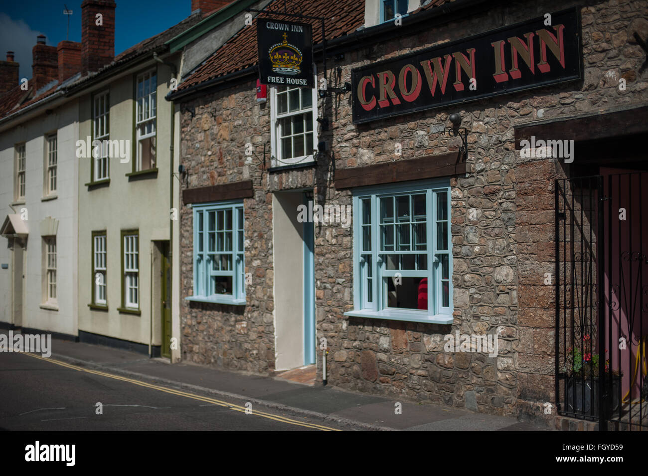 Crown Inn Free House Pub, high street, Axbridge, Somerset, England