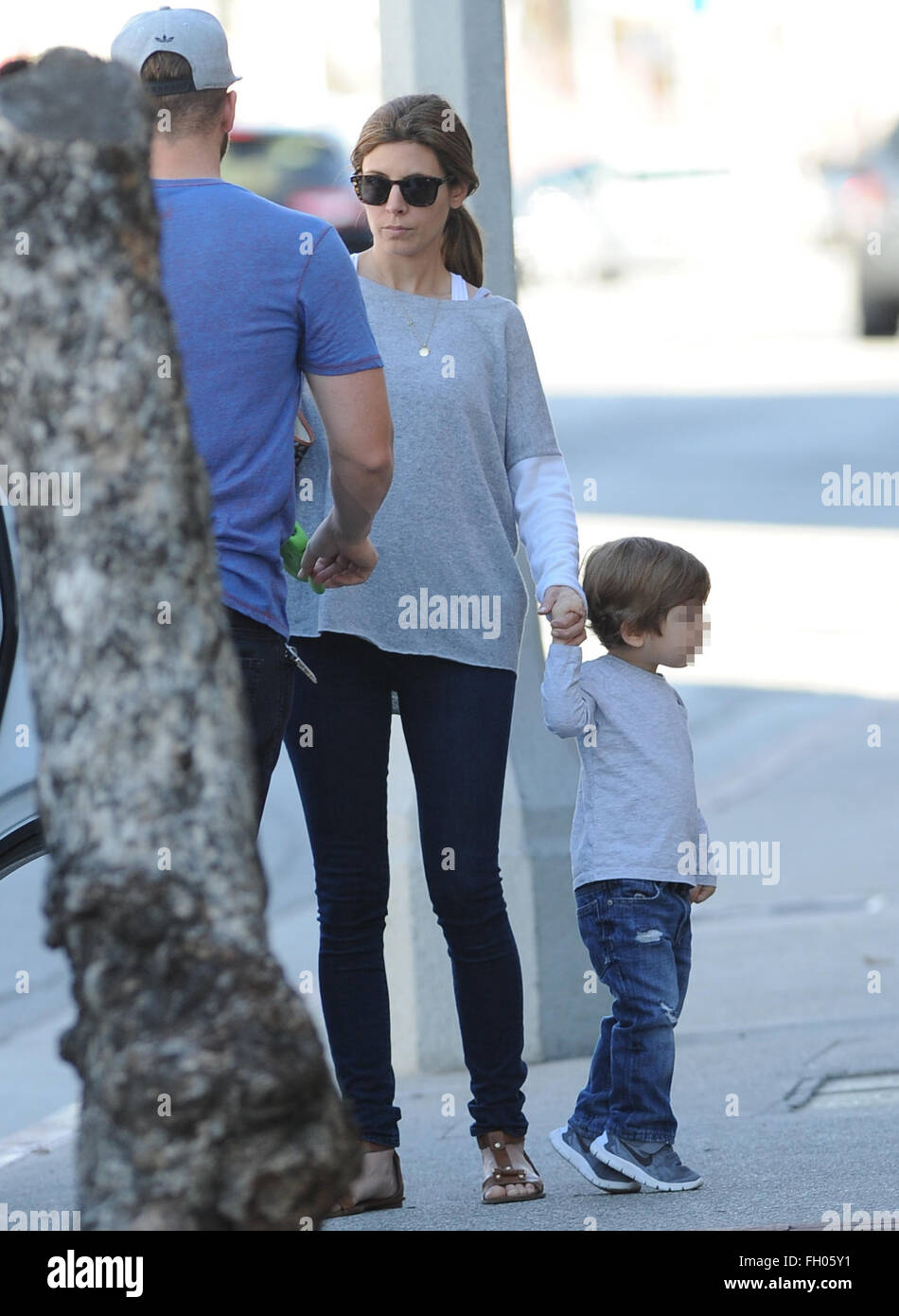 Actress JamieLynn Sigler out for the first time after revealing she