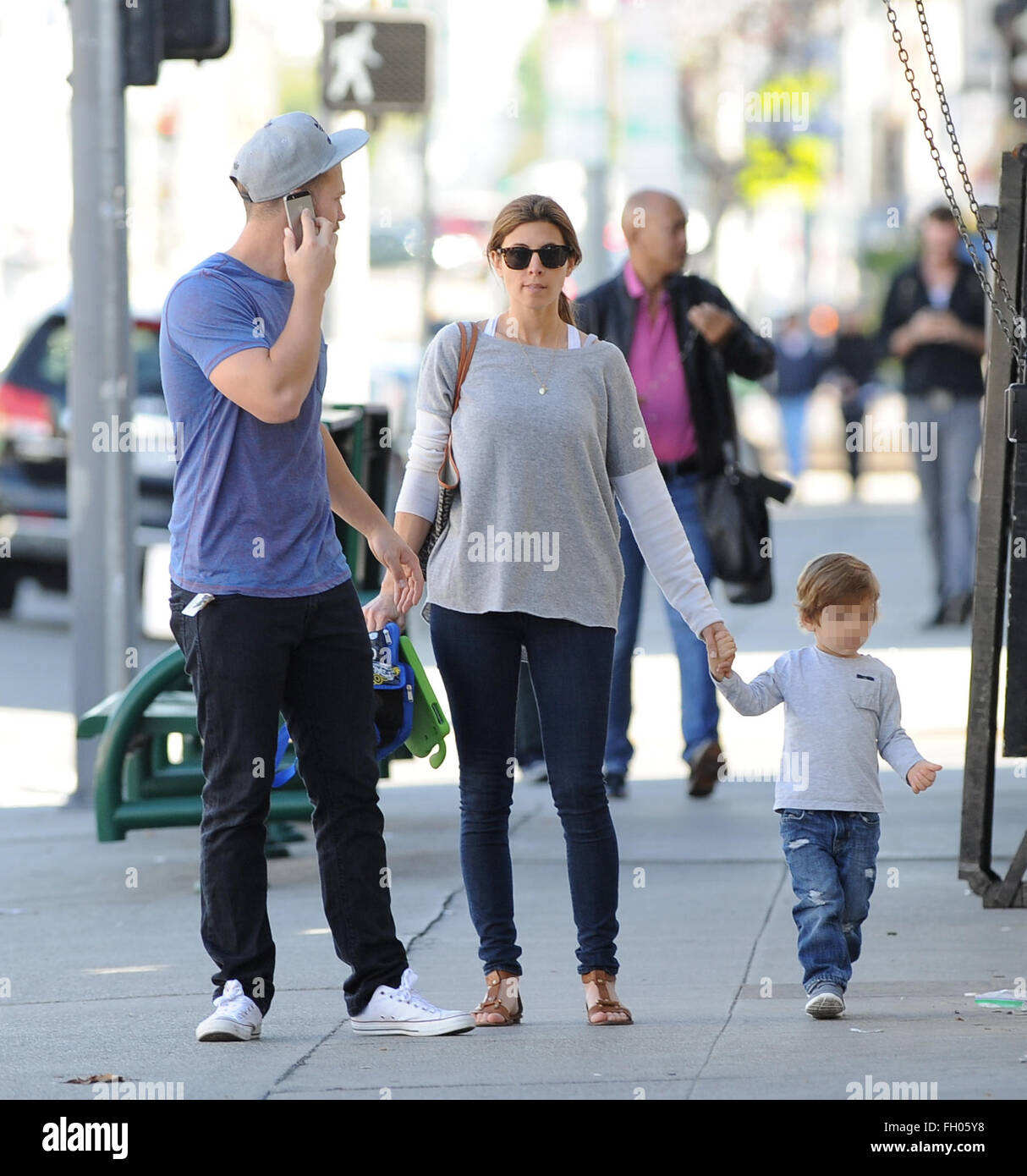 Actress JamieLynn Sigler out for the first time after revealing she(02)
