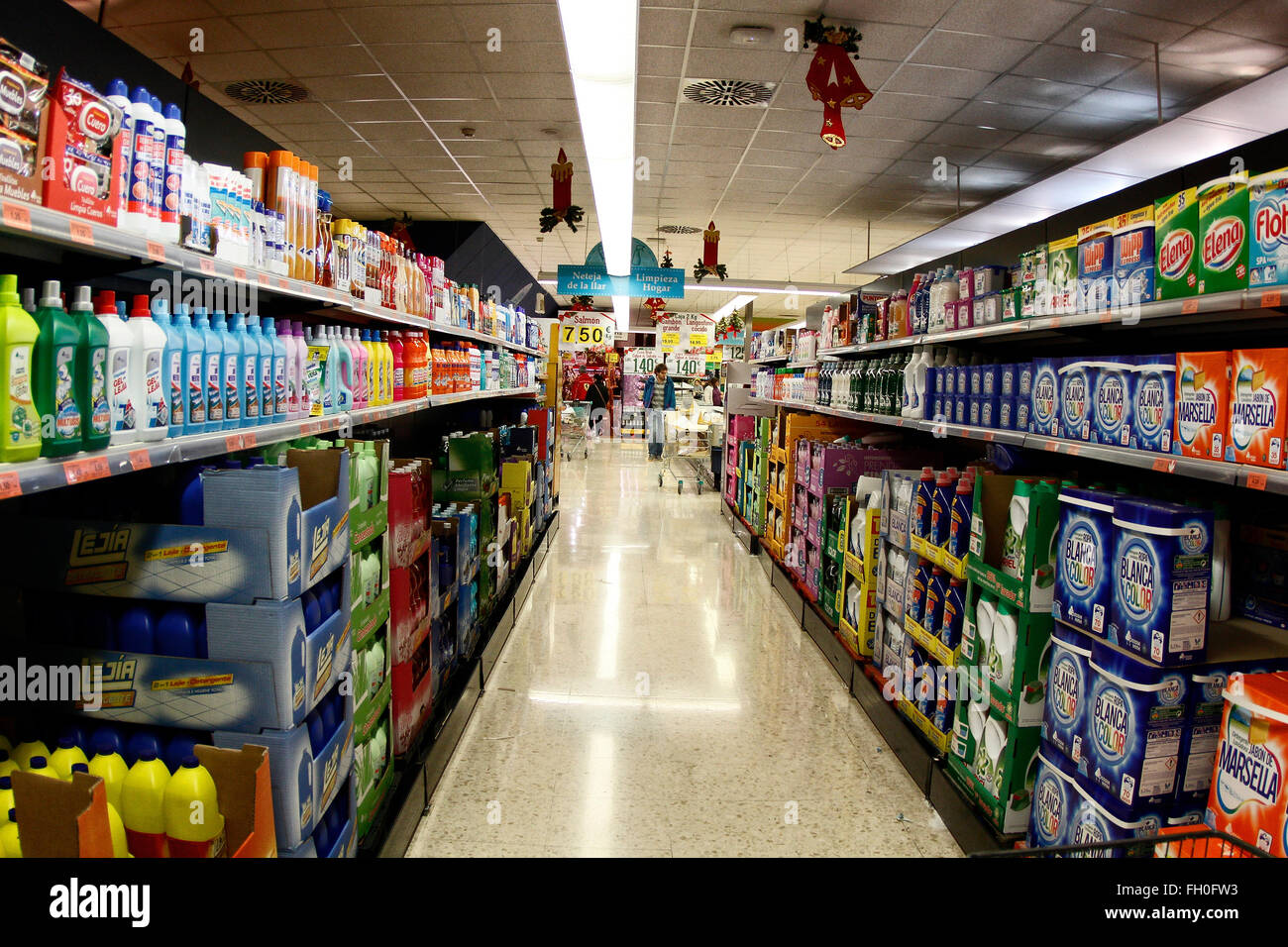 Cleaning products supermarket hi-res stock photography and images - Alamy