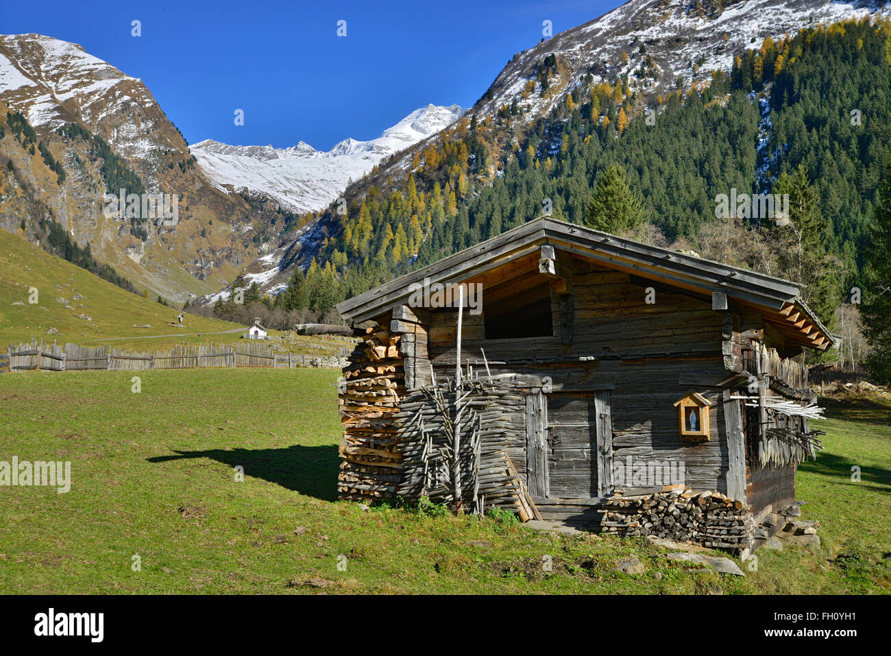 Shed, barn, behind Olperer, Innervals, Vals Valley, Tyrol, Austria Stock Photo