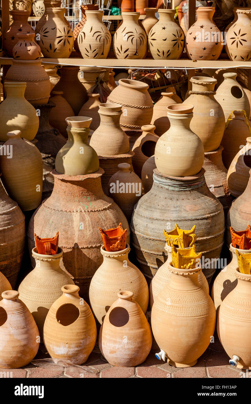 Oman souk pottery hi-res stock photography and images - Alamy