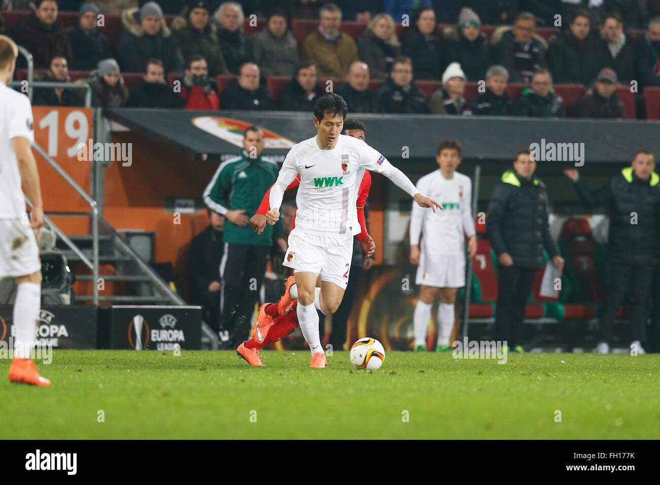 Germany. 18th Feb, 2015. Ji Dong-won (Augsburg), FEBRUARY 18, 2015 - Football/Soccer : UEFA Europa League Round of 32 match between FC Augsburg 0-0 Liverpool FC at the Augsburg Arena in Augsburg in Germany. © Mutsu Kawamori/AFLO/Alamy Live News Stock Photo