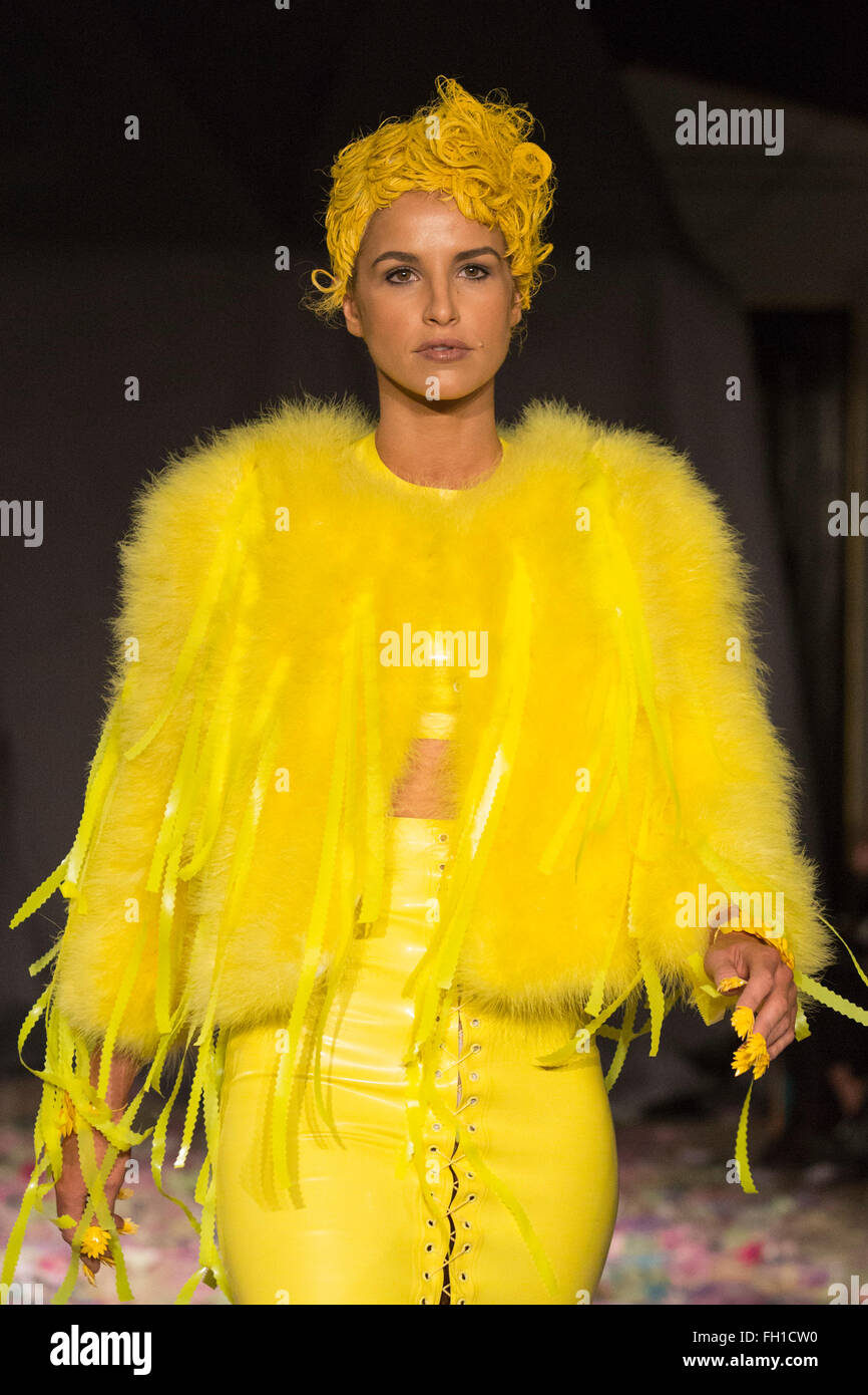 Vogue williams hires stock photography and images Alamy