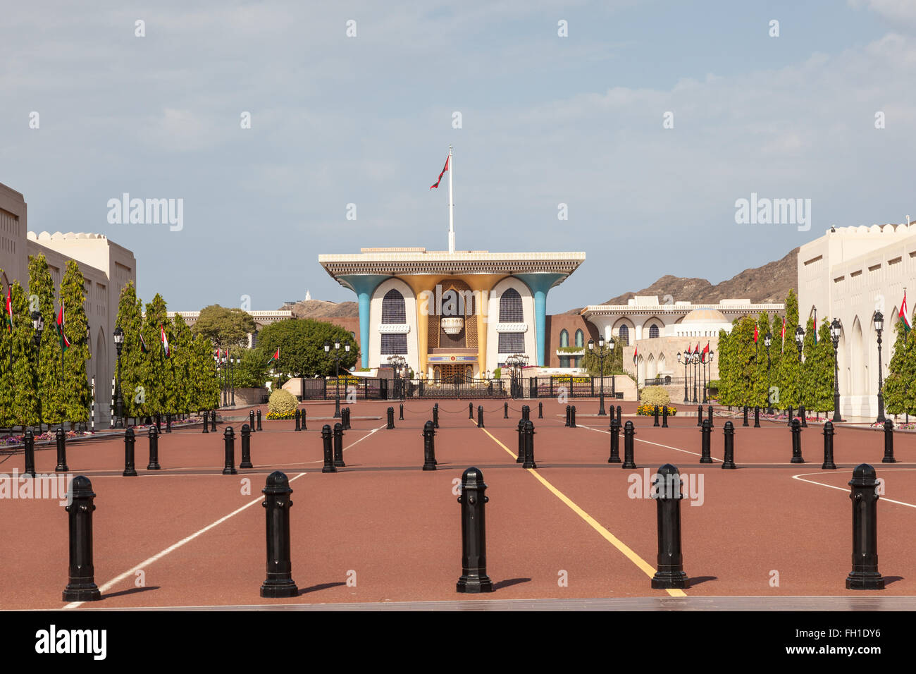 Sultanate oman national flag hi-res stock photography and images - Alamy