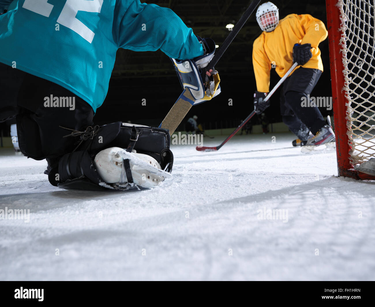 ice hockey goalkeeper Stock Photo Alamy