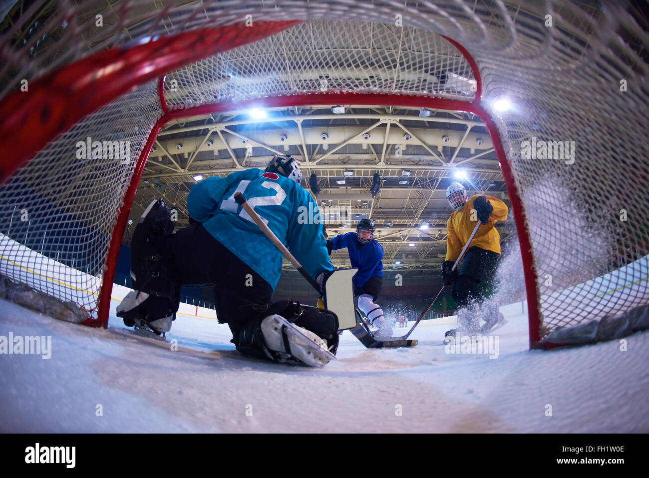 ice hockey goalkeeper Stock Photo Alamy