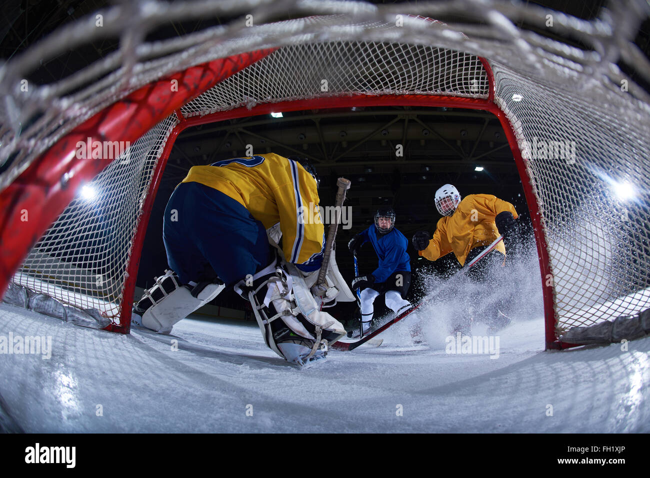 ice hockey goalkeeper Stock Photo Alamy