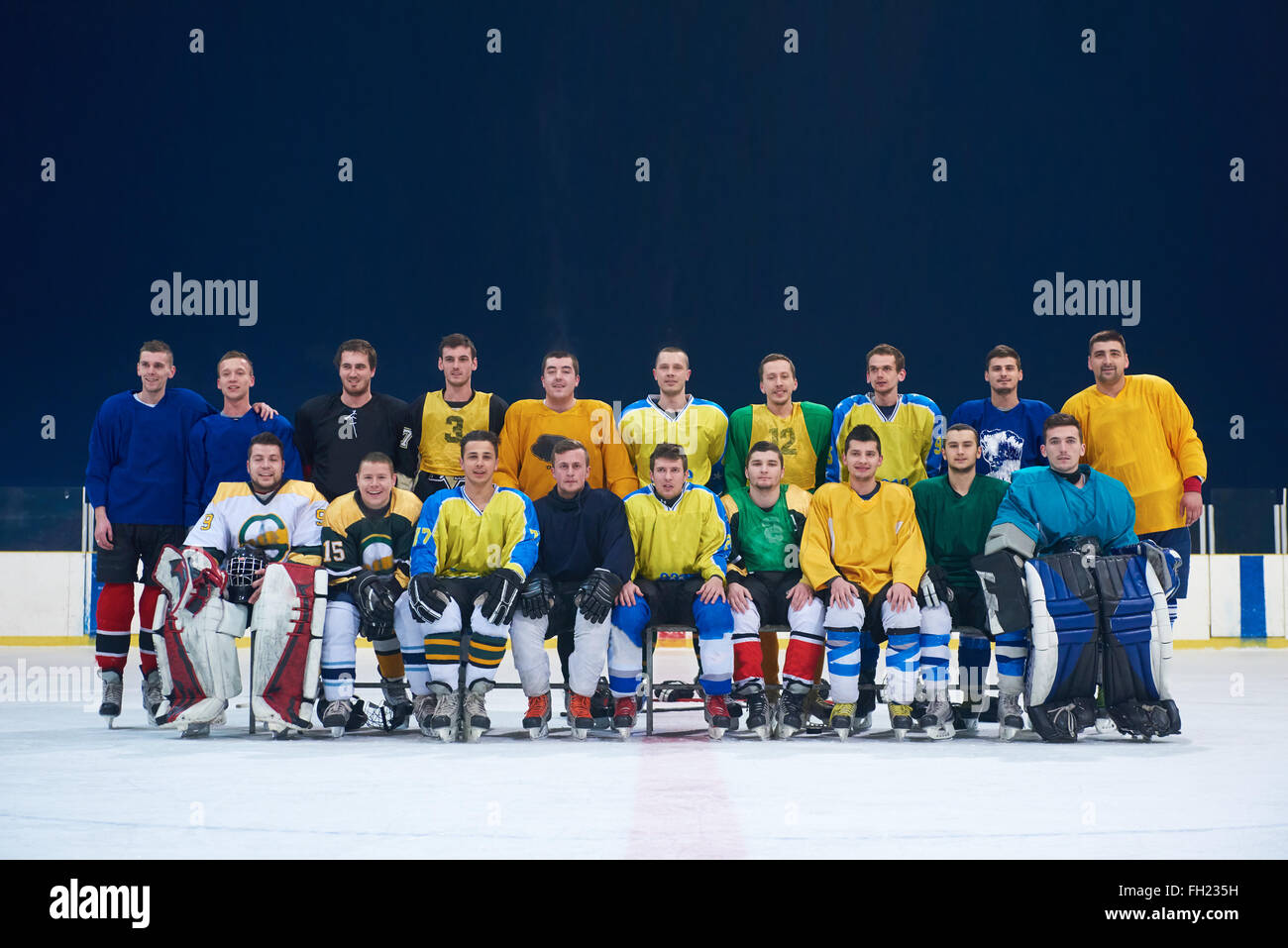 ice hockey players team portrait Stock Photo Alamy