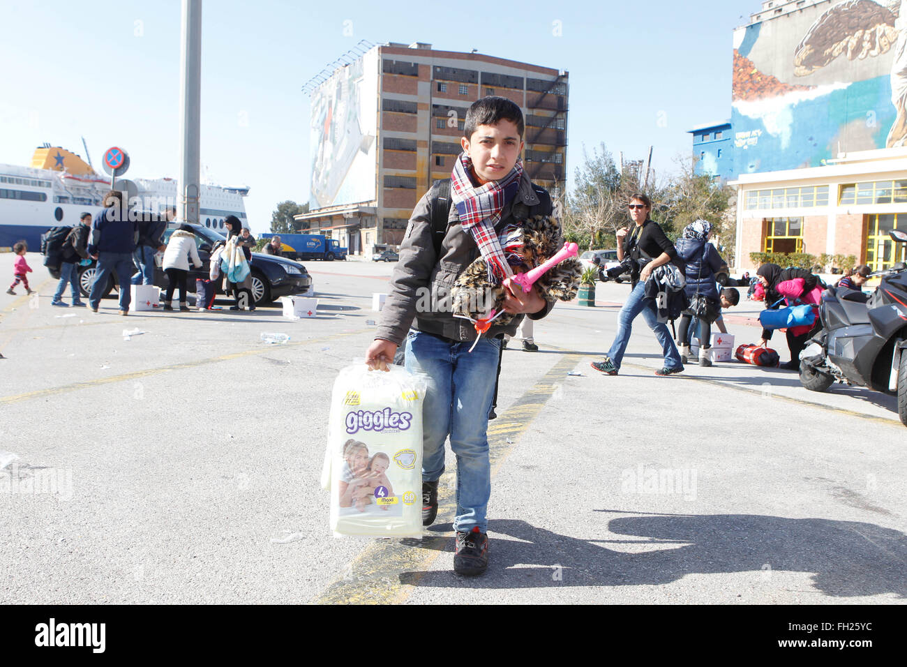 Refugees greek macedonian border hires stock photography and images