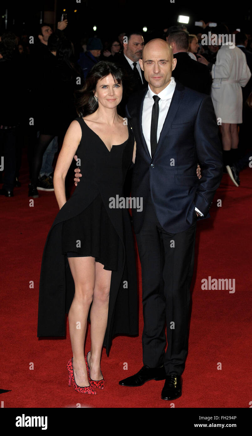 London, UK. 22nd February, 2016. Liza Marshall & Mark Strong  attending the World Premiere of GRIMSBY at the Odeon Leicester Square London  22nd February 2016 Credit:  Peter Phillips/Alamy Live News Stock Photo