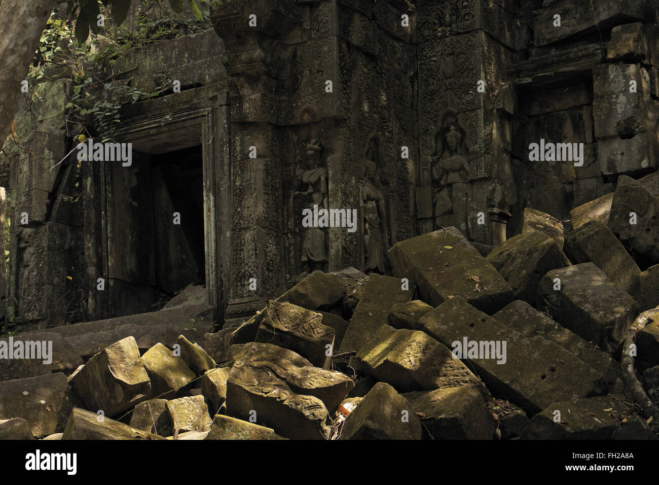 Base relief sculptures, ruins of Beng Mealea (or Bung Mealea) temple, Cambodia, Asia. Stock Photo