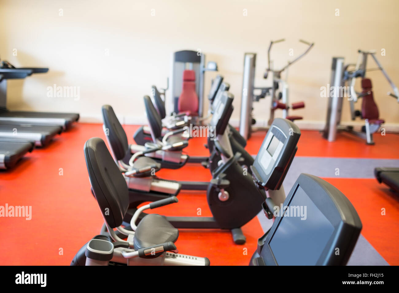 Different machines at the gym