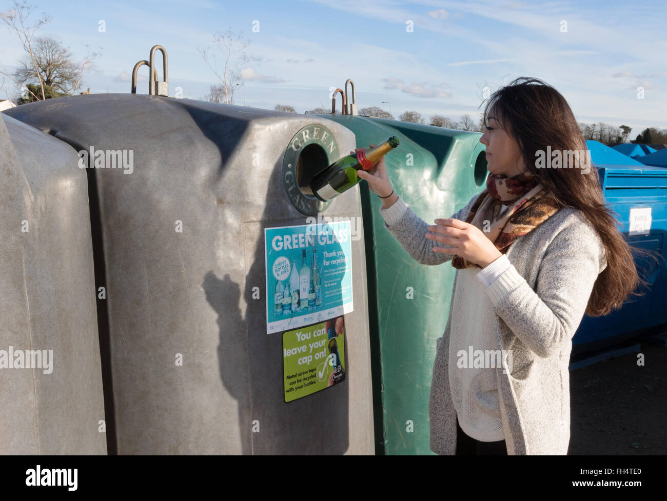 Green recycle bin bottles hires stock photography and images Alamy