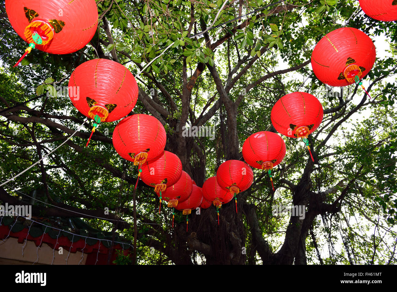 Chinese red paper lanterns in Taiwan Stock Photo Alamy