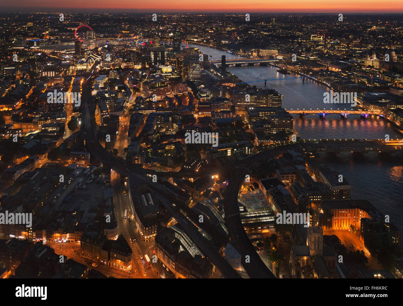 An aerial view of the River Thames at dusk in London, England. (Adrien Veczan) Stock Photo