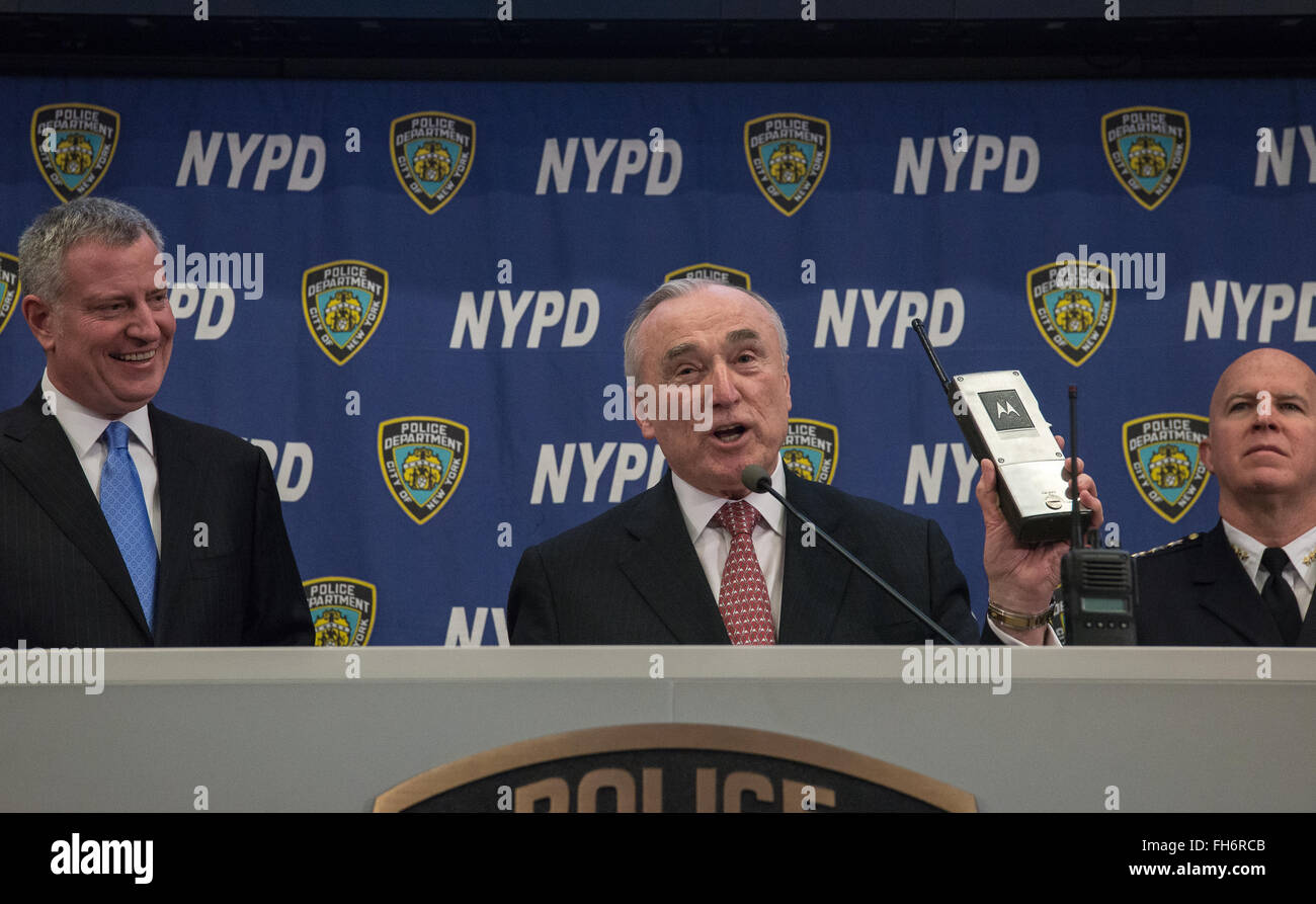 New York, United States. 23rd Feb, 2016. Commissioner Bratton displays an antique police radio. NYC Mayor Bill de Blasio and Police Commissioner William Bratton held a press briefing at One Police Plaza, the headquarters of the NYPD, to announce the launch of 'CompStat 2.0,' a new system for both publicly sharing crime data and enabling much accelerated distribution of vital police information resources among officers in the field. Credit:  Albin Lohr-Jones/Pacific Press/Alamy Live News Stock Photo