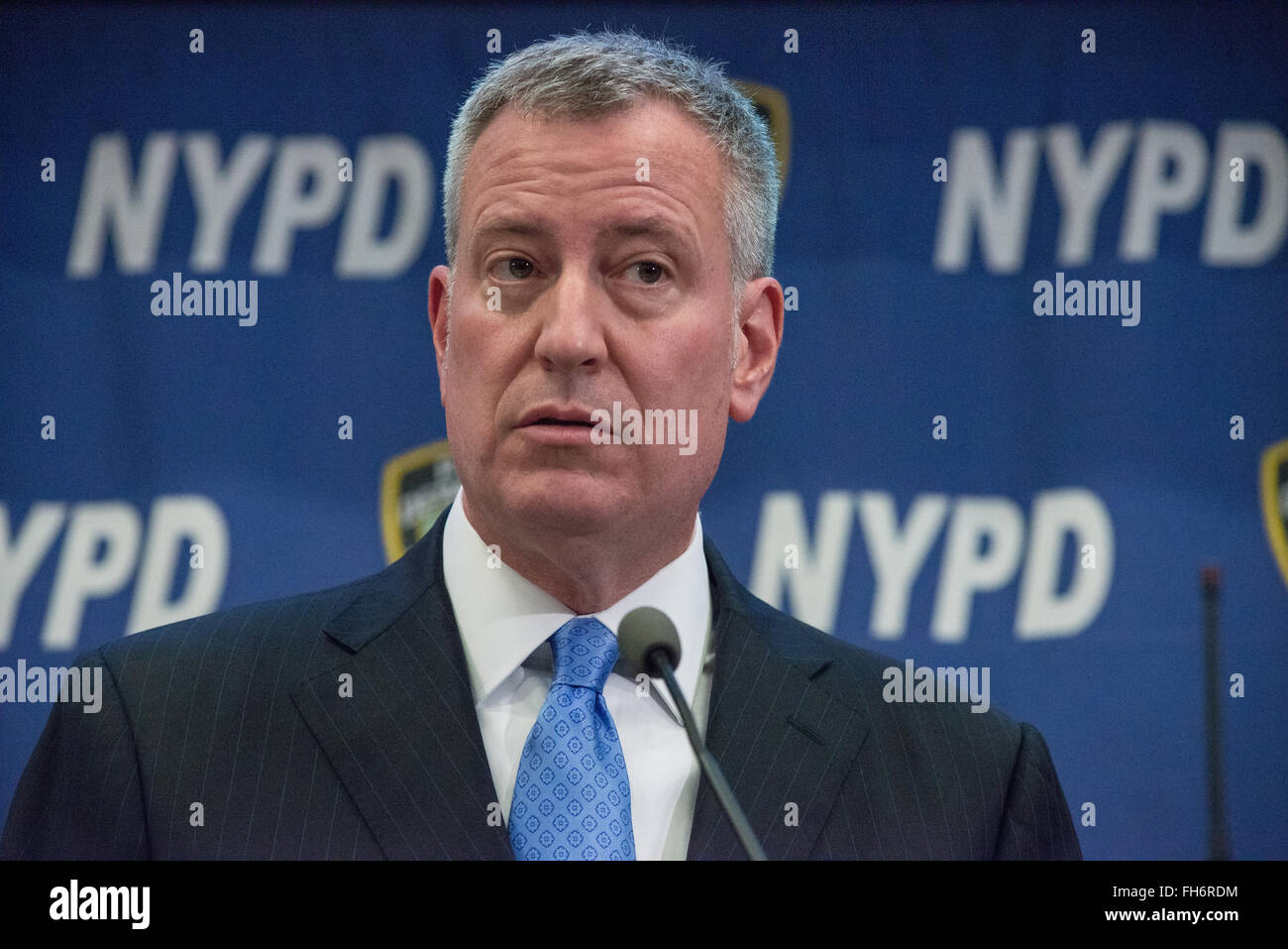 New York, United States. 23rd Feb, 2016. Mayor de Blasio speaks to the press. NYC Mayor Bill de Blasio and Police Commissioner William Bratton held a press briefing at One Police Plaza, the headquarters of the NYPD, to announce the launch of 'CompStat 2.0,' a new system for both publicly sharing crime data and enabling much accelerated distribution of vital police information resources among officers in the field. Credit:  Albin Lohr-Jones/Pacific Press/Alamy Live News Stock Photo