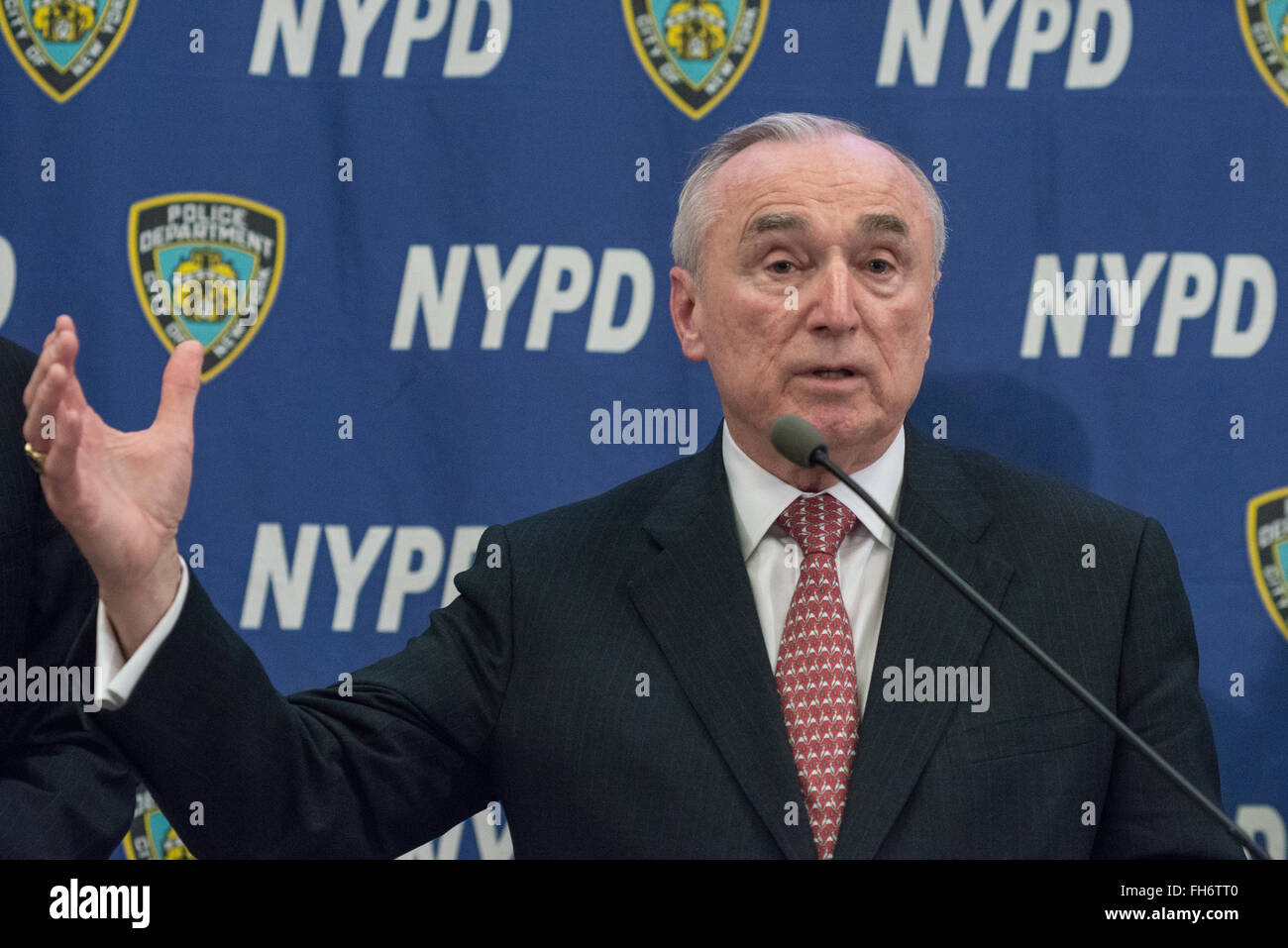 New York, United States. 23rd Feb, 2016. Police Commissioner William Bratton speaks to the press. NYC Mayor Bill de Blasio and Police Commissioner William Bratton held a press briefing at One Police Plaza, the headquarters of the NYPD, to announce the launch of 'CompStat 2.0,' a new system for both publicly sharing crime data and enabling much accelerated distribution of vital police information resources among officers in the field. Credit:  Albin Lohr-Jones/Pacific Press/Alamy Live News Stock Photo
