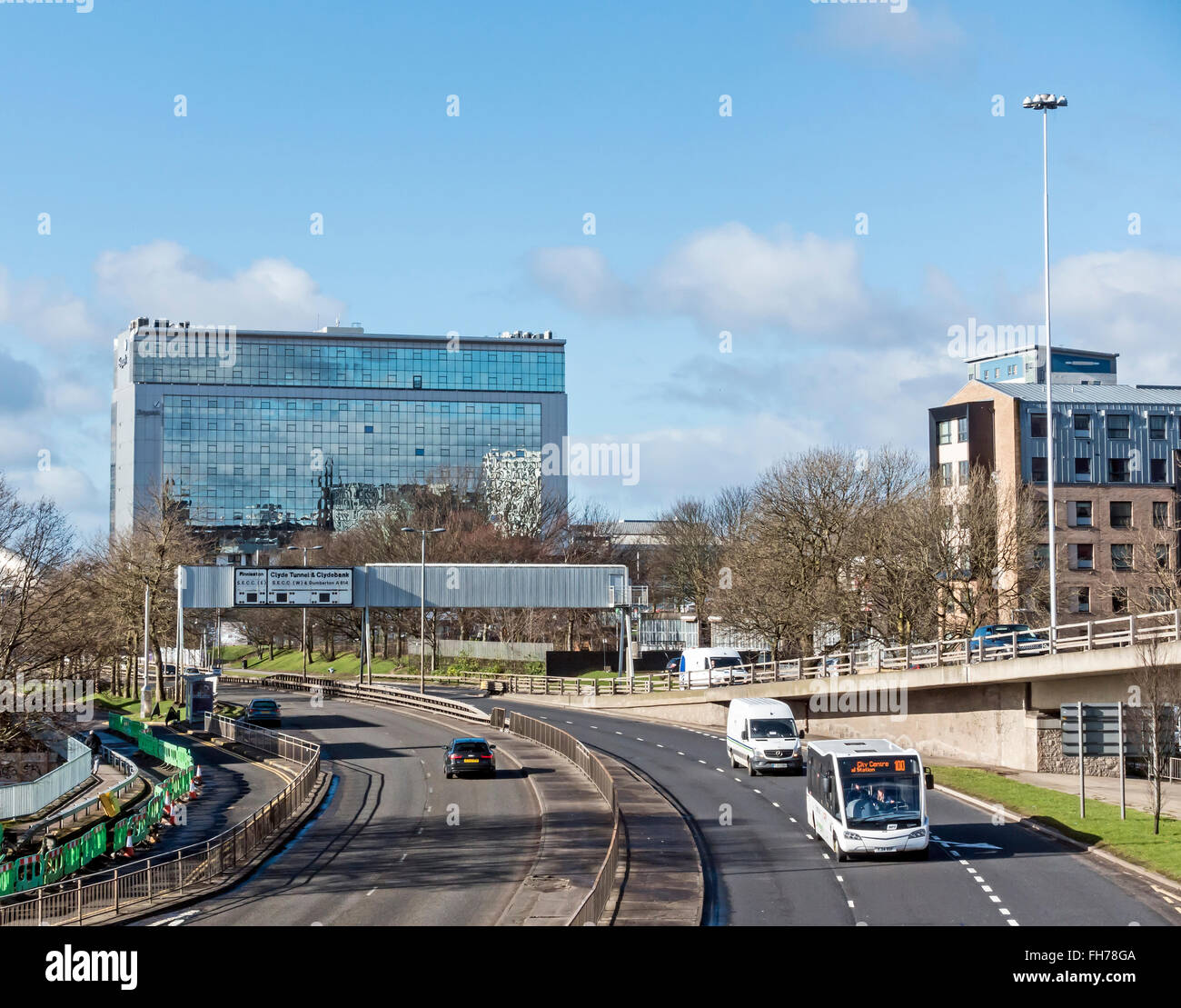 Skypark with office, retail and studio in Finnieston