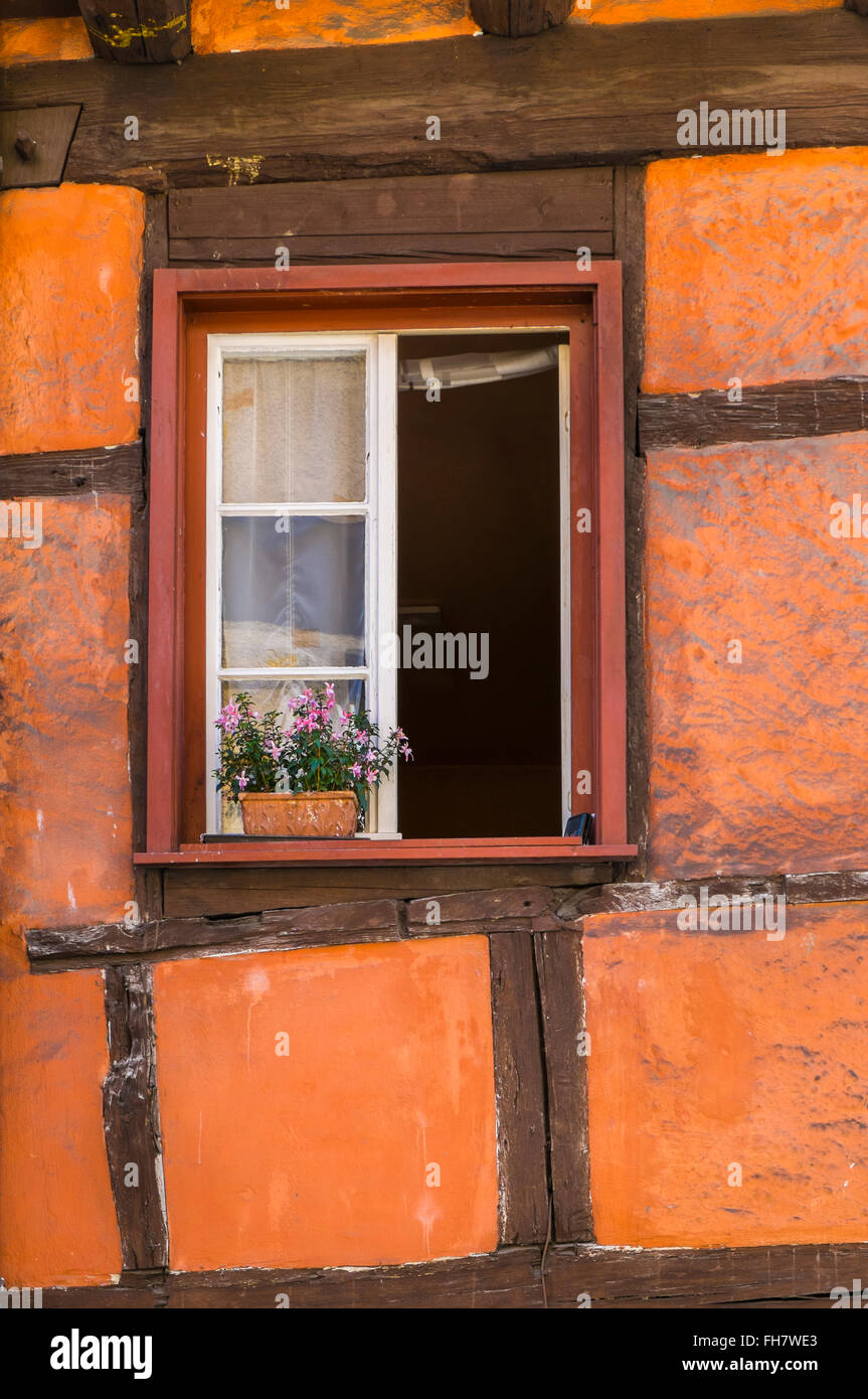Ochre painted house hi-res stock photography and images - Alamy