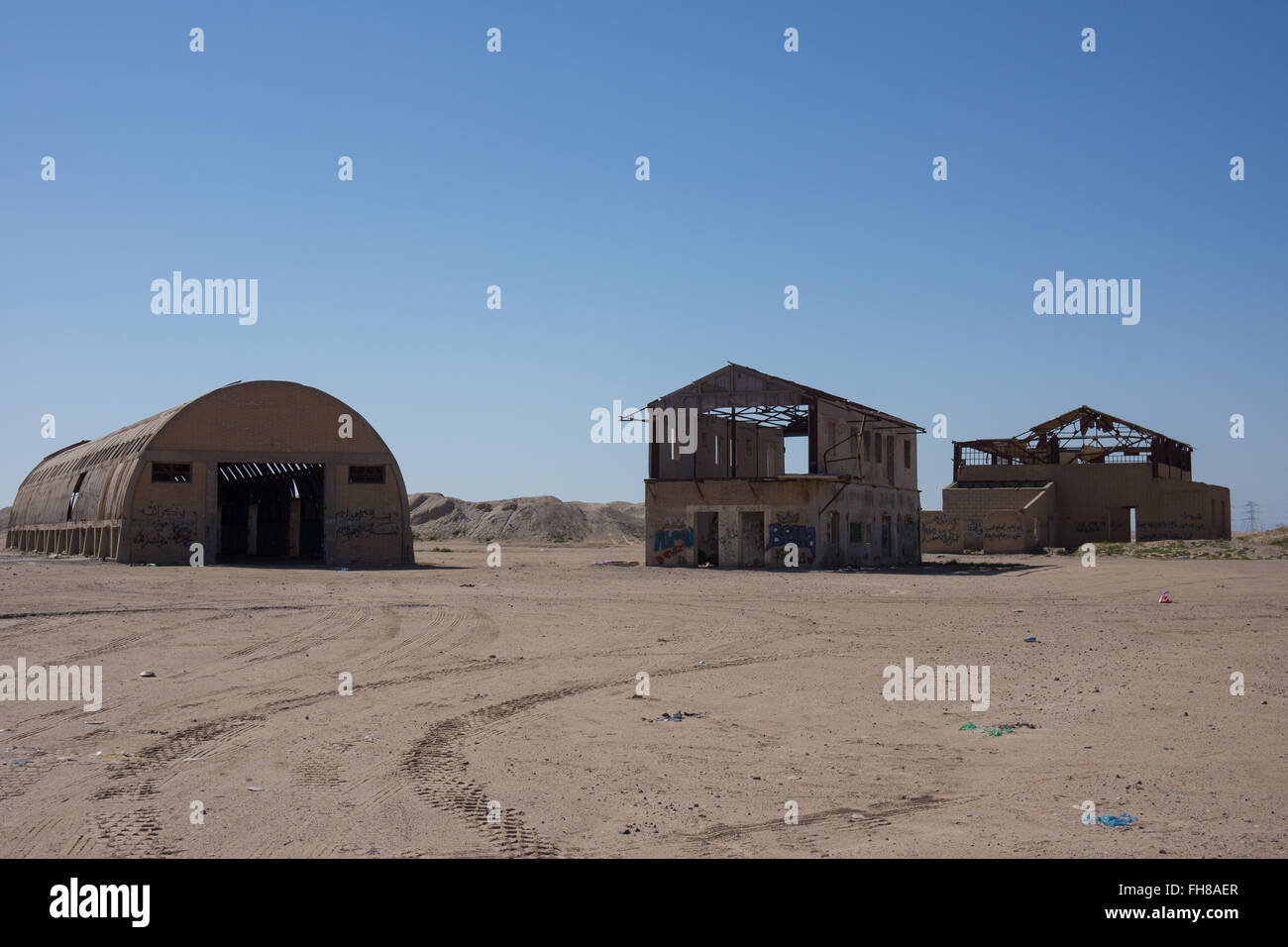 Destroyed warehouses and hanger in Kuwait Stock Photo Alamy