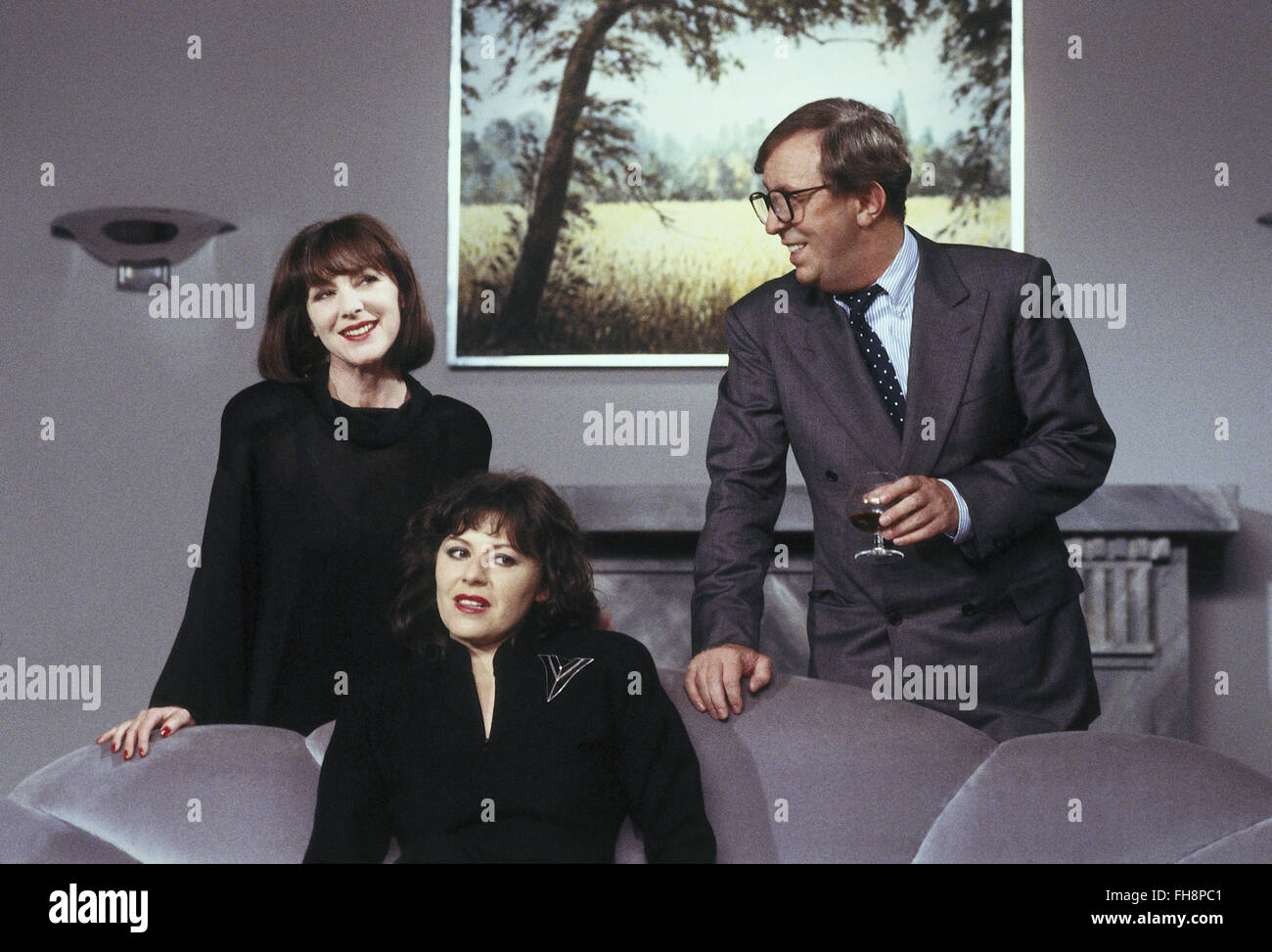 telecast, 'Old Times' (Alte Zeiten), DEU 1988, scene with: Gundi Ellert, Heidelinde Weis, Vadim Glowna, Third-Party-Permissions-Neccessary Stock Photo