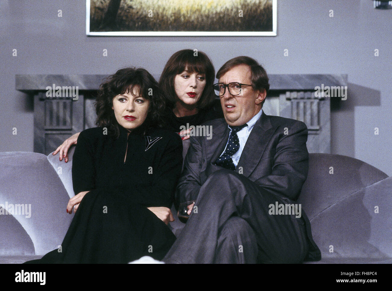 telecast, 'Old Times' (Alte Zeiten), DEU 1988, scene with: Gundi Ellert, Heidelinde Weis, Vadim Glowna, Third-Party-Permissions-Neccessary Stock Photo