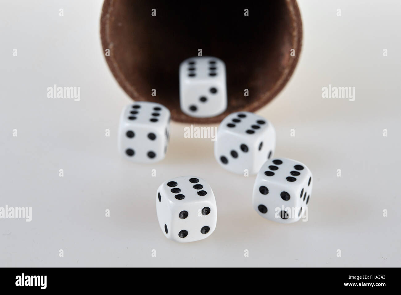 Dice and cup hires stock photography and images Alamy