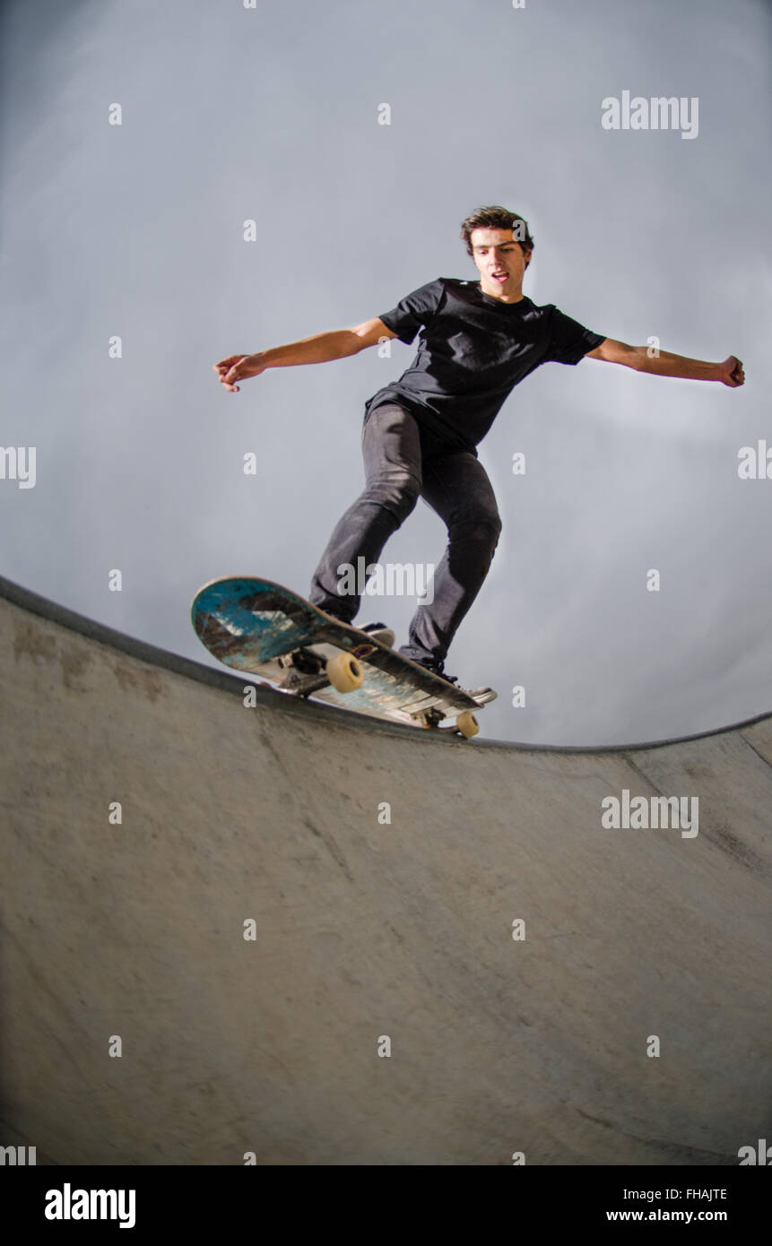 Skateboard grind hi-res stock photography and images - Alamy