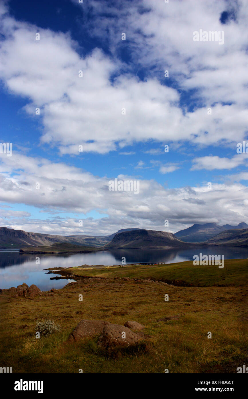 Scenic mountain landscape majestic hi-res stock photography and images ...