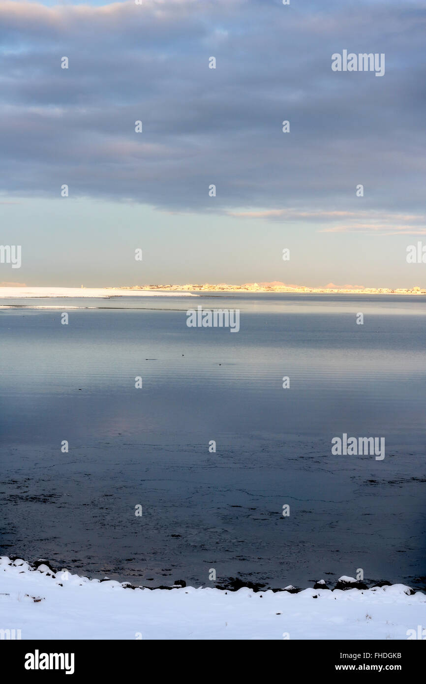 Ocean In Winter Cold ocean hi-res stock photography and images - Alamy