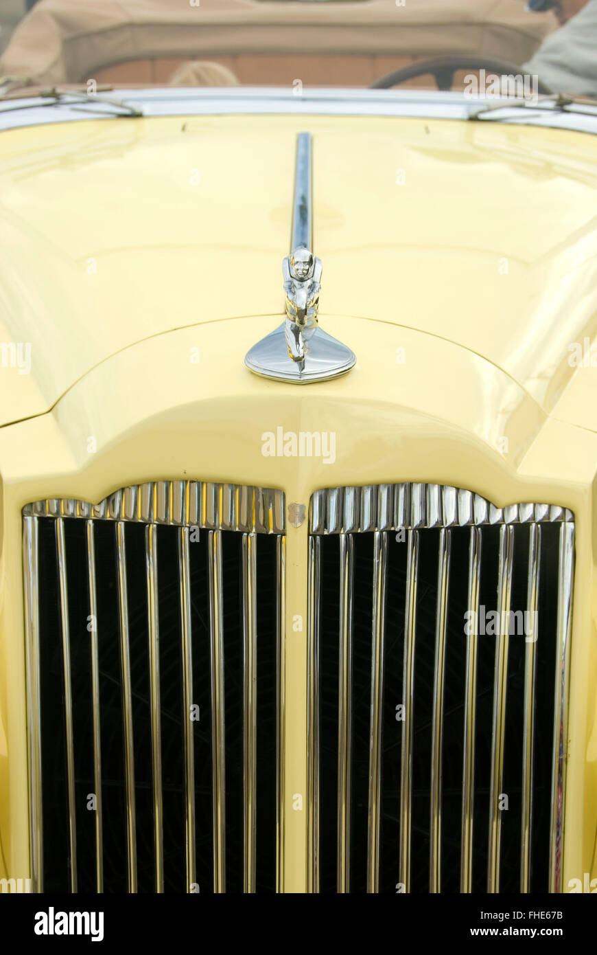 1936 Packard 120B convertible sedan detail hood ornament (Goddess of ...