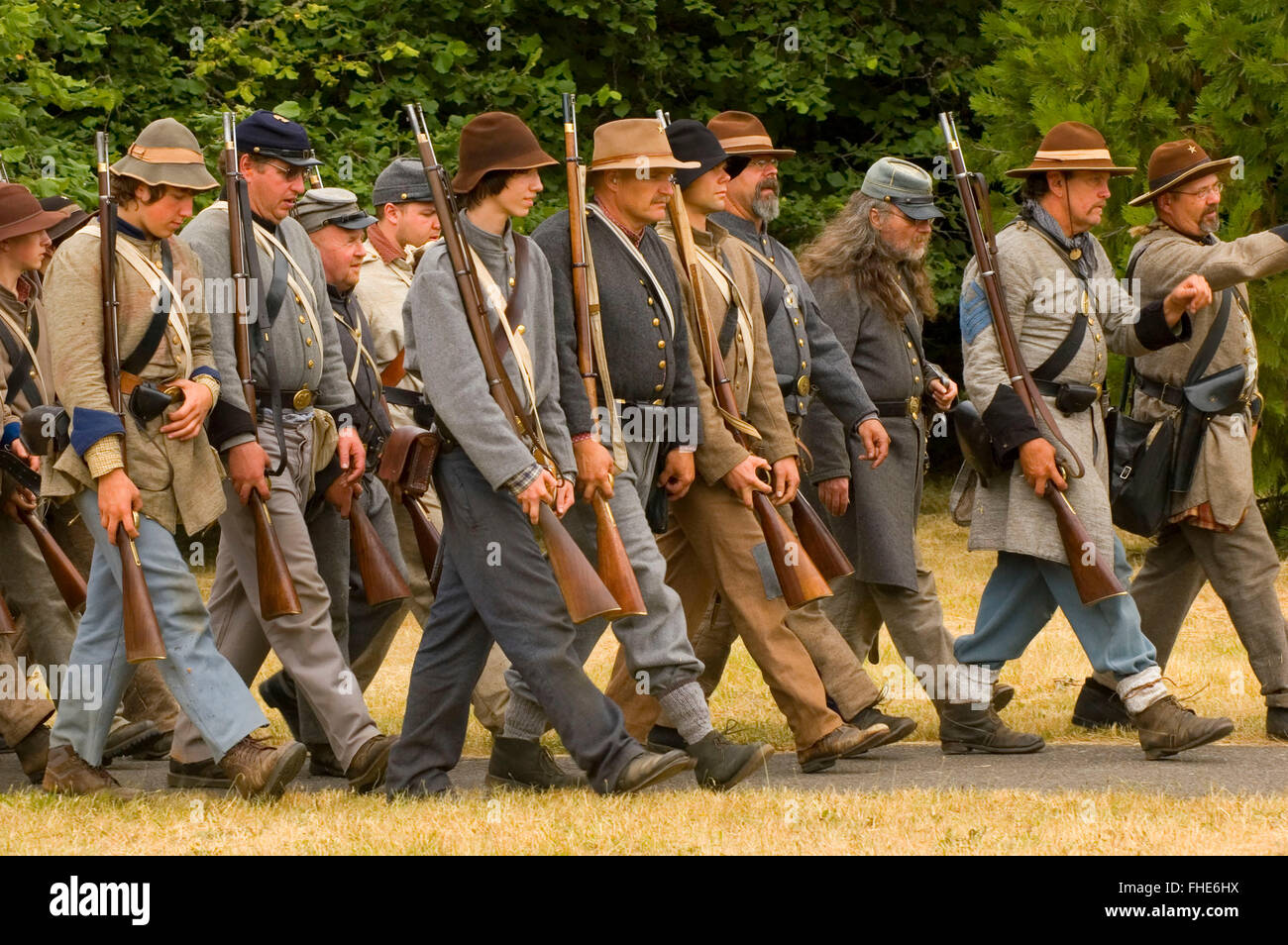 Confederate soldiers hi-res stock photography and images - Alamy