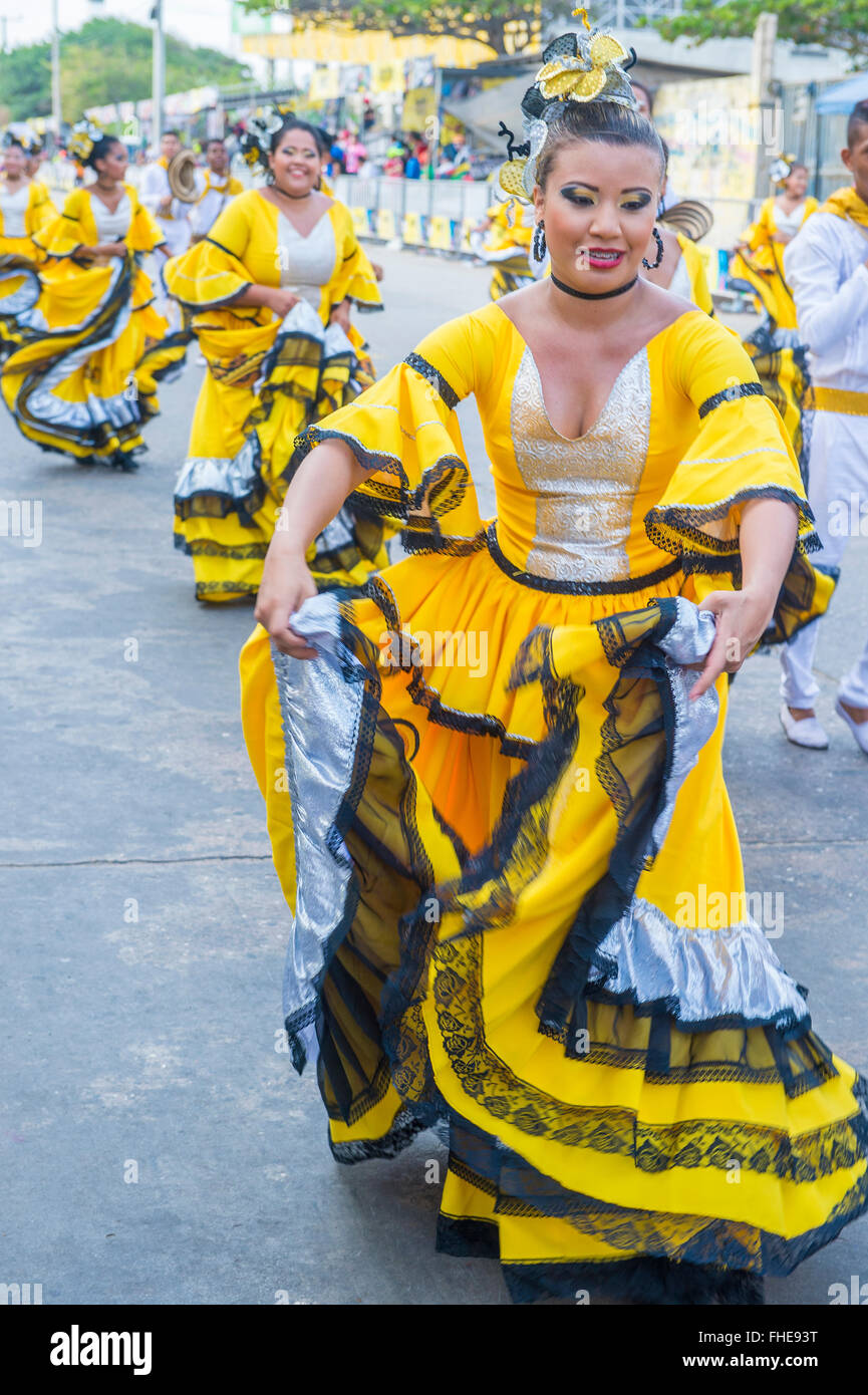 Cumbia colombia dance hi-res stock photography and images - Alamy